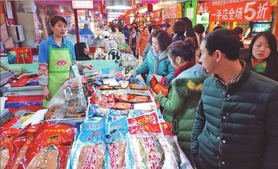 绿色食品销售火爆 来哈游客成“铁粉”，药品零售市场同步受益